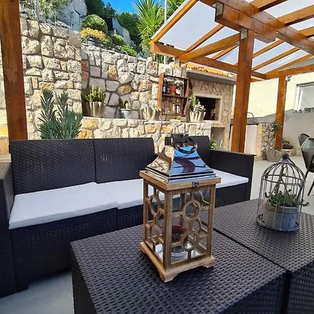 Roza Apartmán