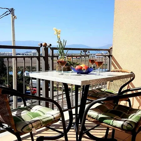 Roza * Ploce (Dubrovnik-Neretva)