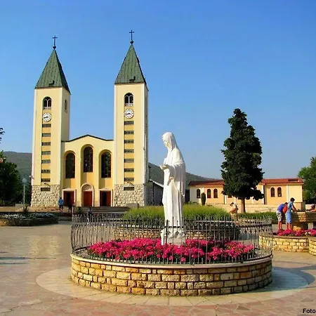 Roza * Ploce (Dubrovnik-Neretva)