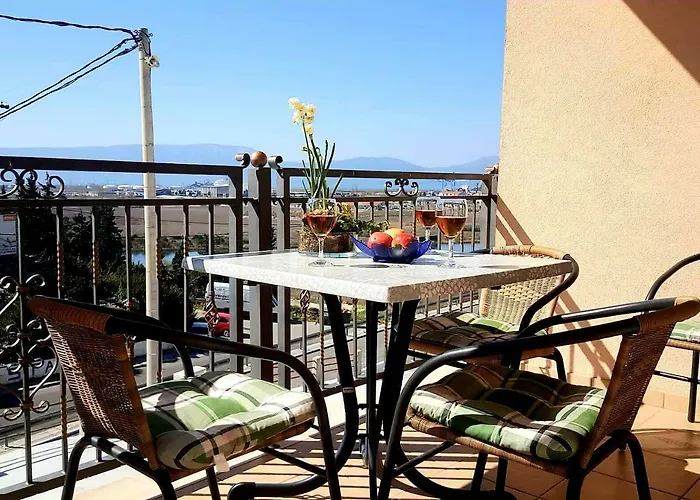 Roza * Ploce (Dubrovnik-Neretva)