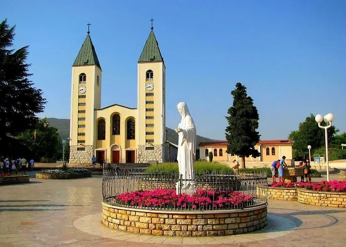 Roza * Ploce (Dubrovnik-Neretva)